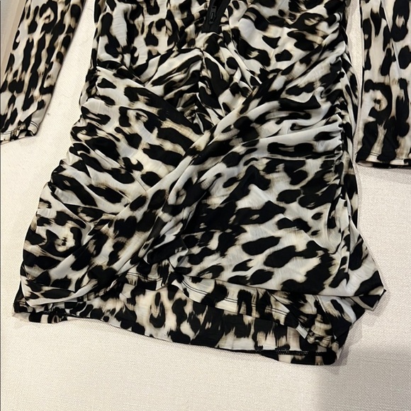 Guess animal print Long Sleeve Bodycon Dress V neckline back  size Large - Picture 9 of 12